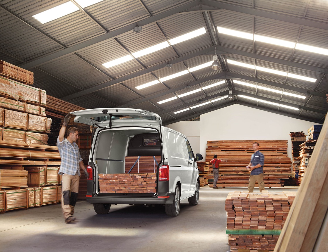 vw-transporter (1).jpg