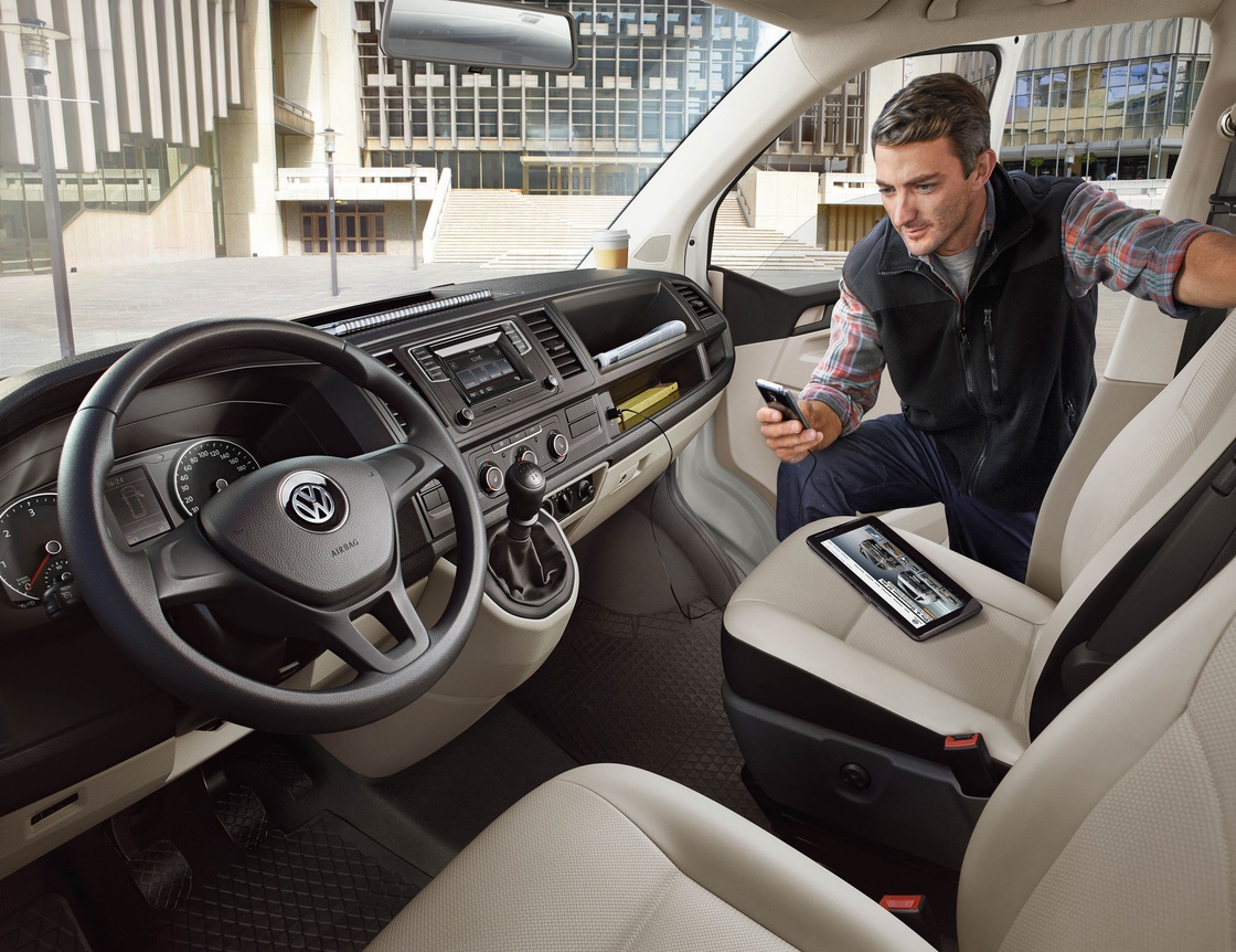 vw-transporter-interieur (1).jpg