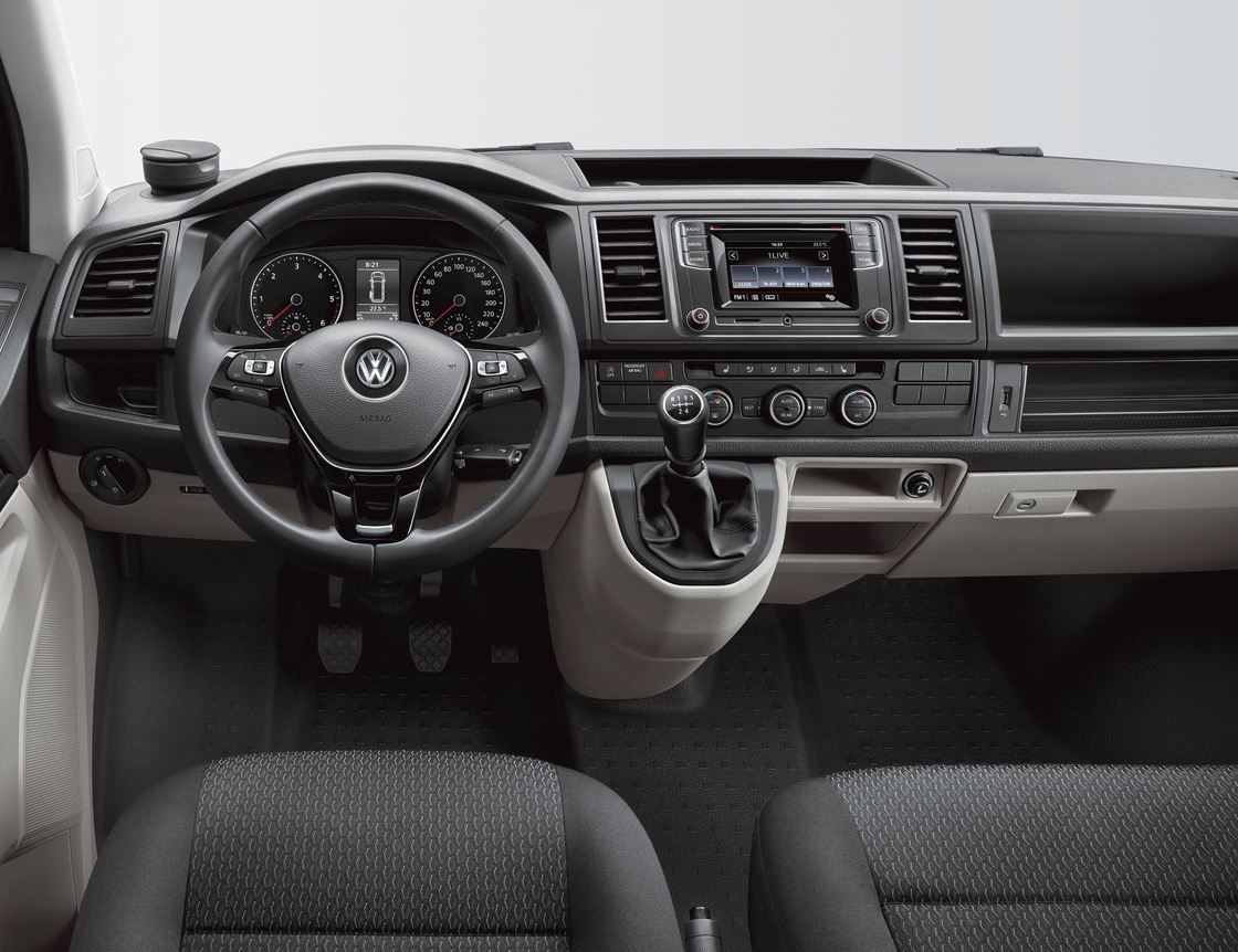 vw-transporter-interieur.jpg