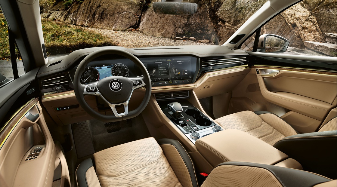 TG1718_interior-gold.jpg