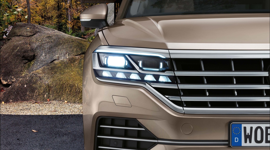 TG1724_led-headlights.jpg