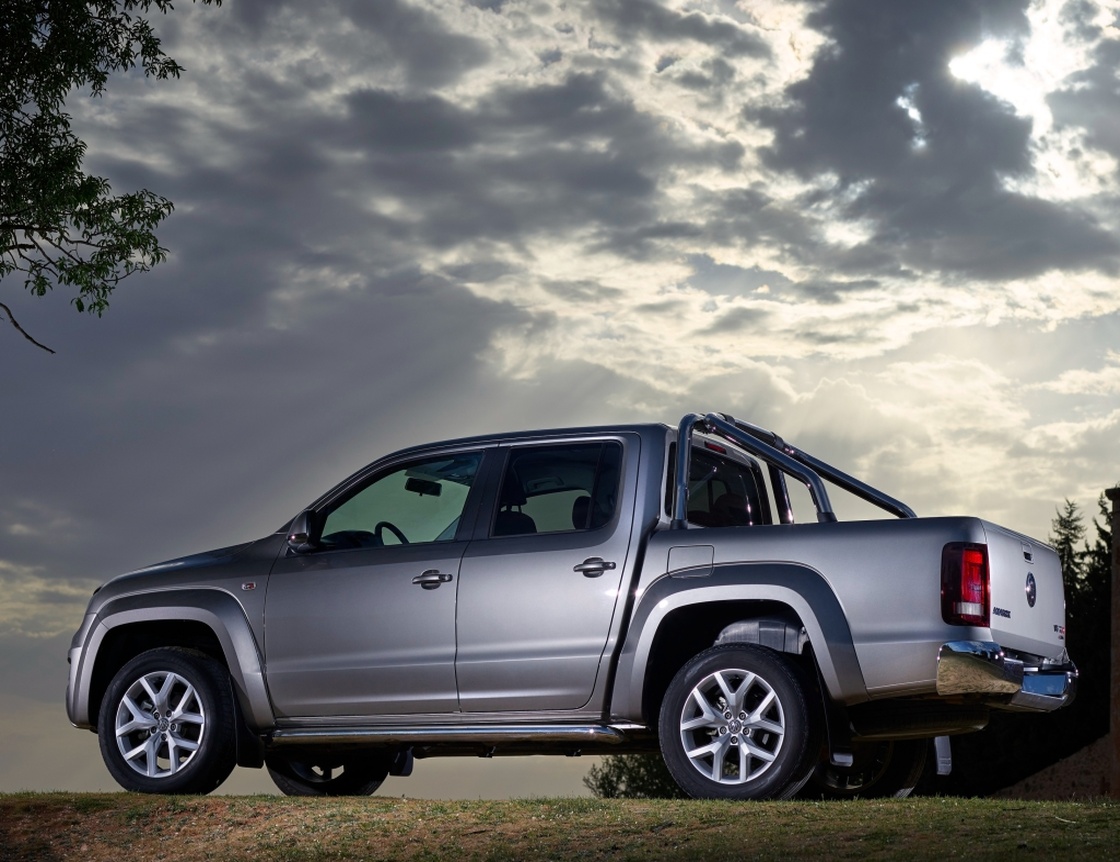 volkswagen_amarok_double_cab_highline_86.jpg