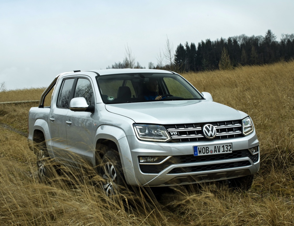 volkswagen_amarok_double_cab_highline_169.jpg